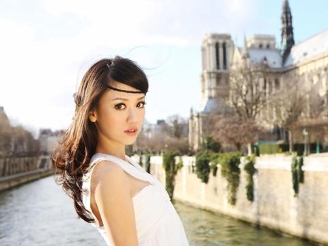 色彩斑斓的鲜果拼盘：苹果小螃蟹