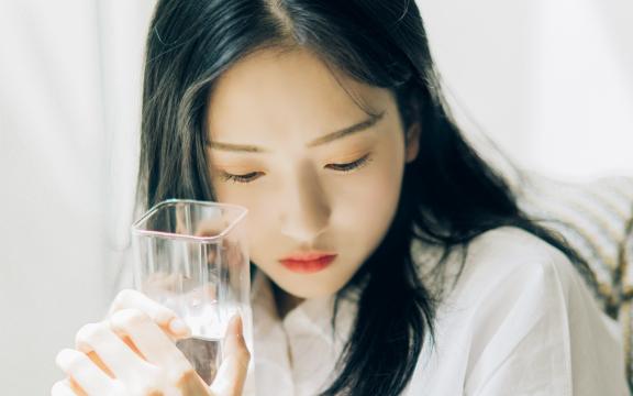 堆叠起来的金黄色栗子吐司，香甜松软，绝对让你爱不释手。